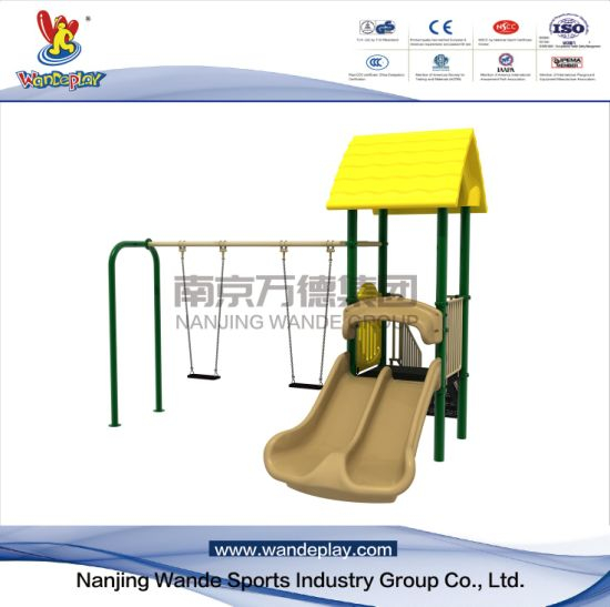 유원지 어린이 야외 스윙과 클래식 Playset